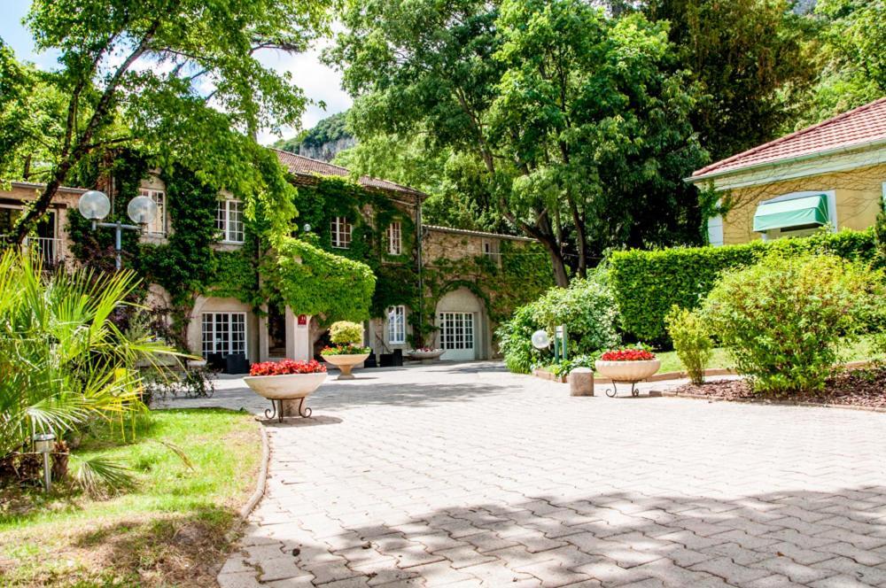 Hotel Le Cèdre de Soyons Extérieur photo